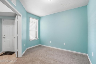 Brand NEW Carpet throughout!! This Wonderful 2 Bedroom PLUS - photo 9