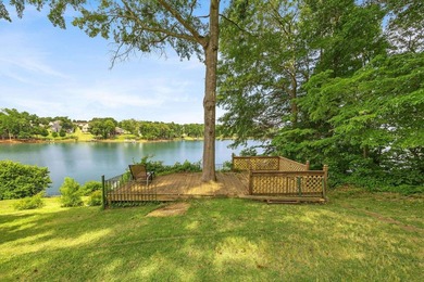 Welcome to lakefront living on Lyman Lake. This 2,796 sq. ft - photo 6