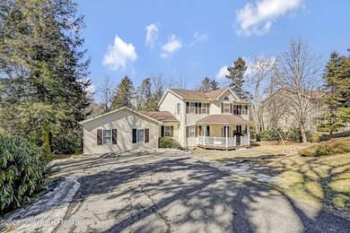 Ramot Lakes Home For Sale in Long Pond Pennsylvania