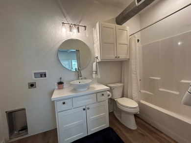 Single story 1920's cottage renovated to be a 3/2 with full - photo 14