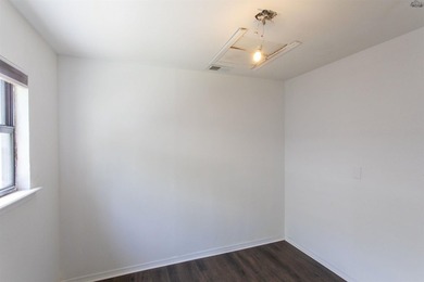 Completely updated 4BR, 2BA home near Lake Wichita! Open floor - photo 19