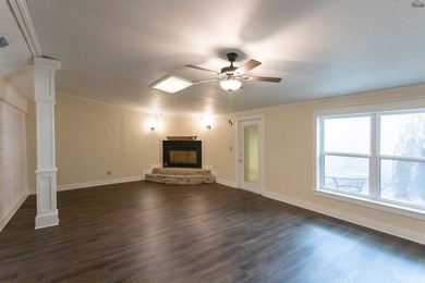 Completely updated 4BR, 2BA home near Lake Wichita! Open floor - photo 23