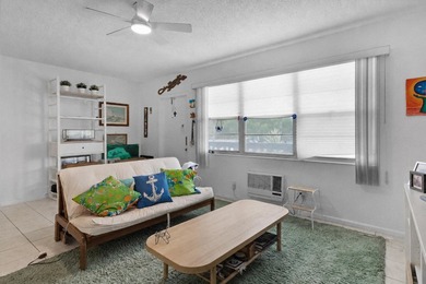 Spacious 1 bedroom, 1.5 bath second floor unit in the desirable - photo 5