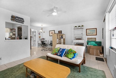 Spacious 1 bedroom, 1.5 bath second floor unit in the desirable - photo 7