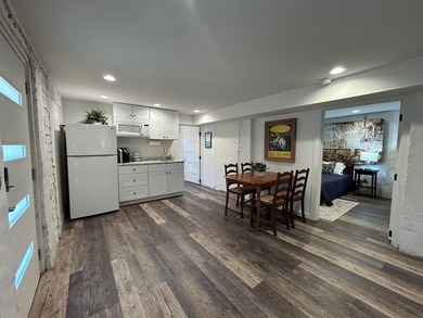 Single story 1920's cottage renovated to be a 3/2 with full - photo 28