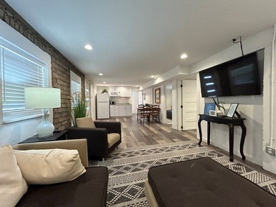 Single story 1920's cottage renovated to be a 3/2 with full - photo 32