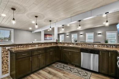 Super unique property offering the perfect blend of luxury, fun - photo 3
