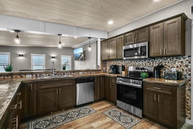 Super unique property offering the perfect blend of luxury, fun - photo 7