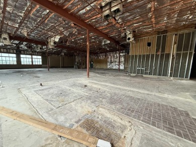 Former West End Tavern and Sekisui Restaurant Direct frontage to