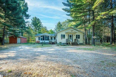 Welcome to your perfect Northern Michigan getaway or full-time - photo 3