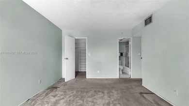 Priced for quick sale! Just 1 block 2 Ocean- live the Sunny