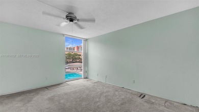 Priced for quick sale! Just 1 block 2 Ocean- live the Sunny