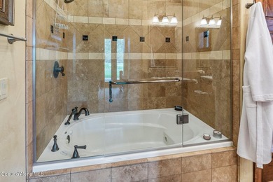 PREMIUM GOLF COTTAGE AT PRESTIGIOUS BLACK ROCK. Privately - photo 27