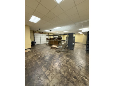 10,000 total s/f with 5,000 s/f being made up off offices and