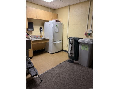 10,000 total s/f with 5,000 s/f being made up off offices and