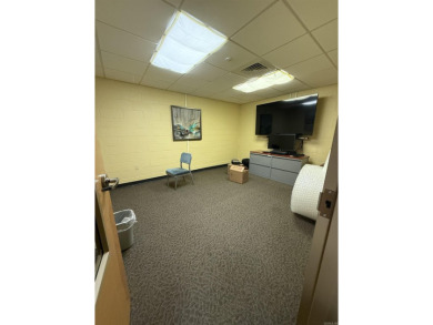 10,000 total s/f with 5,000 s/f being made up off offices and