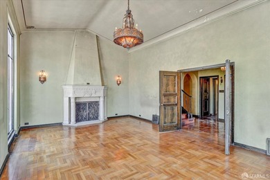 Step into a time capsule of Mediterranean elegance in the heart - photo 4