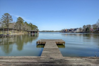 Lake Hamilton Home For Sale in Hot Springs Arkansas