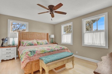 Charming coastal bungalow ideally located just mins from the - photo 16