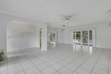 Don't miss this sprawling 3-bedroom, 2-bath CBS home, newly - photo 17