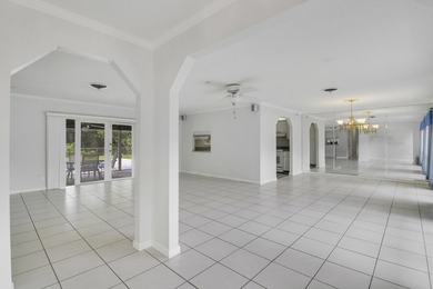 Don't miss this sprawling 3-bedroom, 2-bath CBS home, newly - photo 25