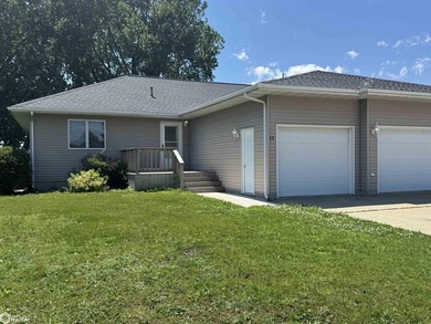 Easy Living! Enjoy Main-floor life at it finest. Features - photo 1