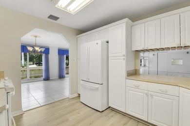 Don't miss this sprawling 3-bedroom, 2-bath CBS home, newly - photo 35