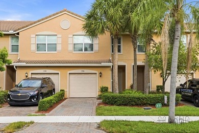 Move-In Ready Home in Colony Reserve! Beautifully and - photo 1