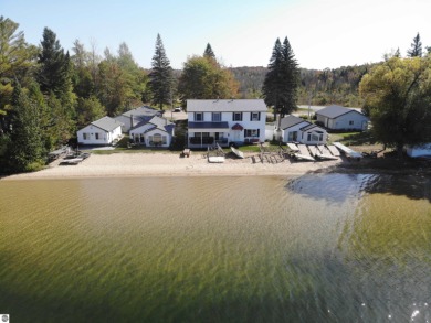 Lake Condo For Sale in Kalkaska, Michigan