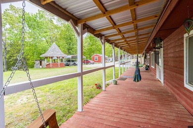 Ideal Family Retreat: This remarkable property offers an ideal - photo 11