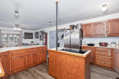 Ideal Family Retreat: This remarkable property offers an ideal - photo 17