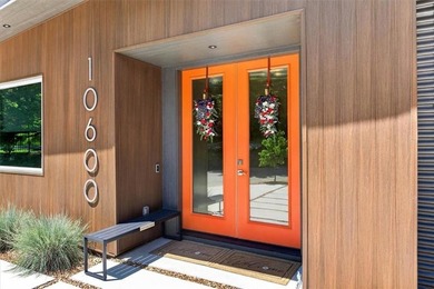 Architecture meets golf course luxury. Perched along the 14th - photo 19