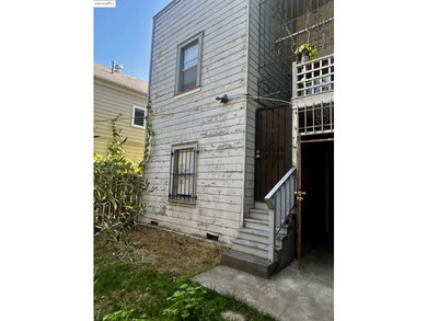 HUGE PRICE IMPROVEMENT. Well Kept Jewel in the heart of - photo 13