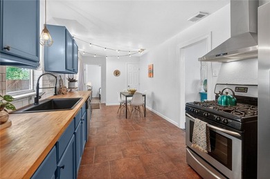 Charming coastal retreat in the heart of Corpus Christi! This - photo 14