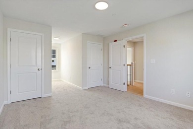 Like-new luxury 2-bedroom, 2.5-bath end-unit townhome in an - photo 15