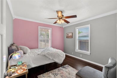 Charming coastal retreat in the heart of Corpus Christi! This - photo 19