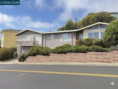 This charming 1,515 sqft home in the East Richmond Heights - photo 2