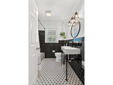 Charming coastal retreat in the heart of Corpus Christi! This - photo 22