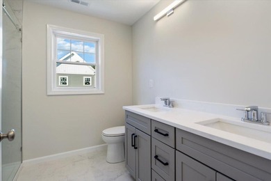 Like-new luxury 2-bedroom, 2.5-bath end-unit townhome in an - photo 23