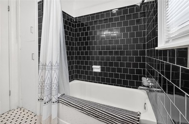 Charming coastal retreat in the heart of Corpus Christi! This - photo 24