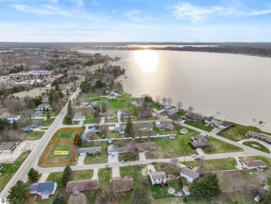 Lake Cadillac Lot For Sale in Cadillac Michigan