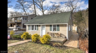 Lake Home For Sale in Hopatcong, New Jersey