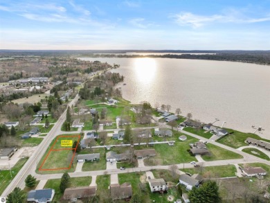 Lake Cadillac Lot For Sale in Cadillac Michigan