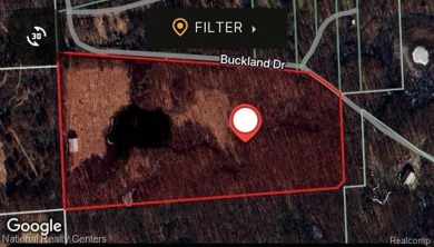 Tobin Lake Acreage Active Under Contract in South Lyon Michigan