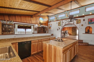 Full of personality, charm and warmth! This beautifully updated - photo 4