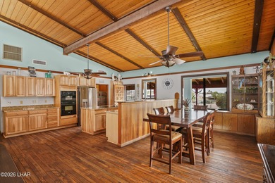 Full of personality, charm and warmth! This beautifully updated - photo 8