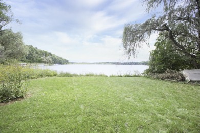 Paradise Lake - Cass County Home For Sale in Vandalia Michigan