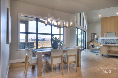 Created by Canyon Crest Homes, this gorgeous modern lodge sits - photo 20