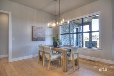 Created by Canyon Crest Homes, this gorgeous modern lodge sits - photo 21