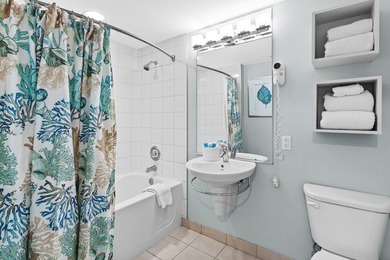 Embrace an easy coastal lifestyle with bayfront charm and - photo 32